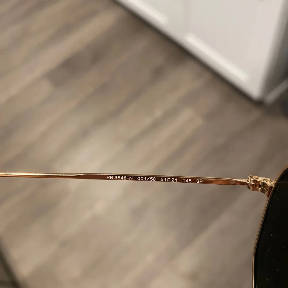 Ray Bans - Picture 4 of 5